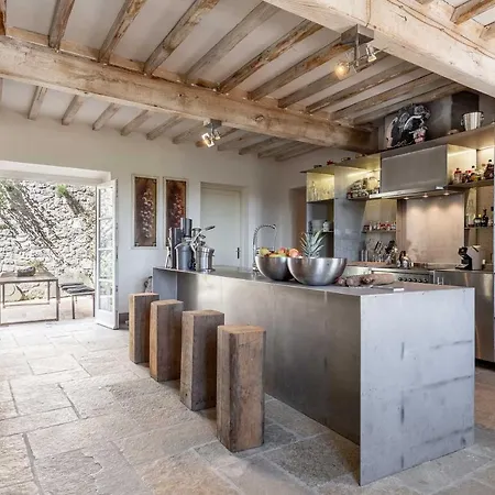 Palazzo Giusti, Understated Luxury With A Welcoming Ambience On The Hills Of Lucca * Pescaglia