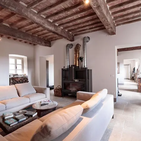 Palazzo Giusti, Understated Luxury With A Welcoming Ambience On The Hills Of Lucca Villa