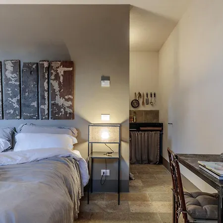 Villa Palazzo Giusti, Understated Luxury With A Welcoming Ambience On The Hills Of Lucca Pescaglia