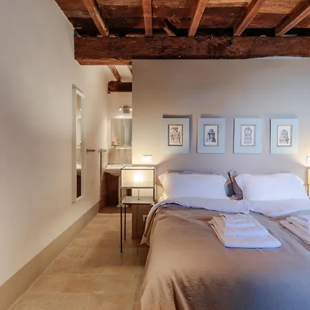 Villa Palazzo Giusti, Understated Luxury With A Welcoming Ambience On The Hills Of Lucca