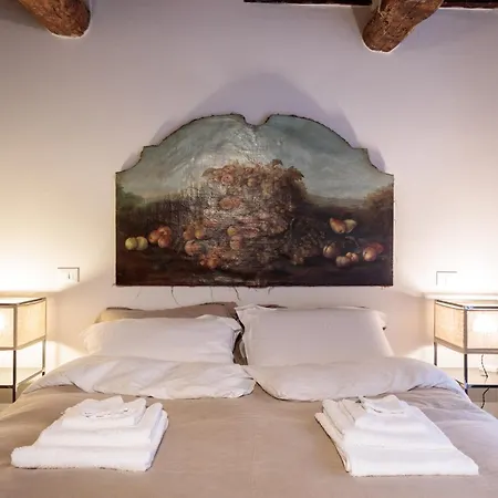 Palazzo Giusti, Understated Luxury With A Welcoming Ambience On The Hills Of Lucca * Pescaglia