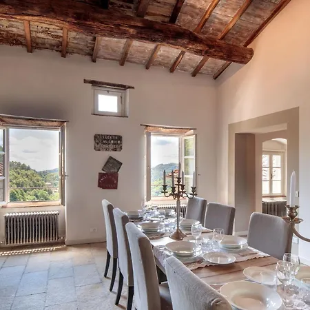 Villa Palazzo Giusti, Understated Luxury With A Welcoming Ambience On The Hills Of Lucca