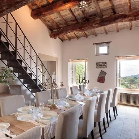 Palazzo Giusti, Understated Luxury With A Welcoming Ambience On The Hills Of Lucca * Pescaglia