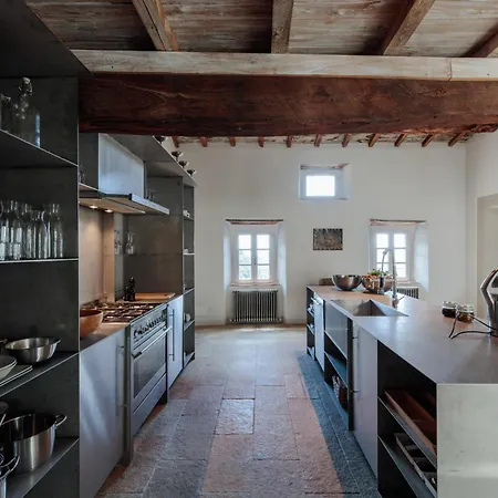 Palazzo Giusti, Understated Luxury With A Welcoming Ambience On The Hills Of Lucca Pescaglia
