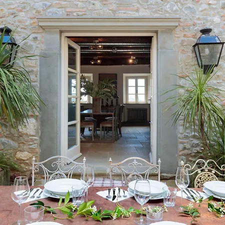 Villa Palazzo Giusti, Understated Luxury With A Welcoming Ambience On The Hills Of Lucca