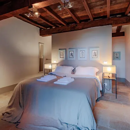 Villa Palazzo Giusti, Understated Luxury With A Welcoming Ambience On The Hills Of Lucca Pescaglia