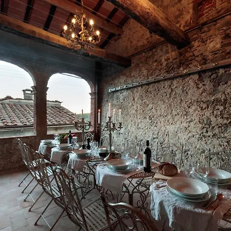 Villa Palazzo Giusti, Understated Luxury With A Welcoming Ambience On The Hills Of Lucca *