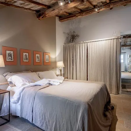 Villa Palazzo Giusti, Understated Luxury With A Welcoming Ambience On The Hills Of Lucca