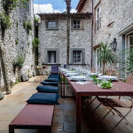 Palazzo Giusti, Understated Luxury With A Welcoming Ambience On The Hills Of Lucca ヴィラ *