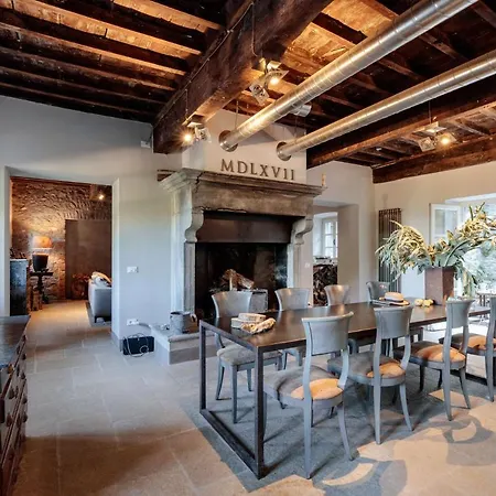 Palazzo Giusti, Understated Luxury With A Welcoming Ambience On The Hills Of Lucca Pescaglia