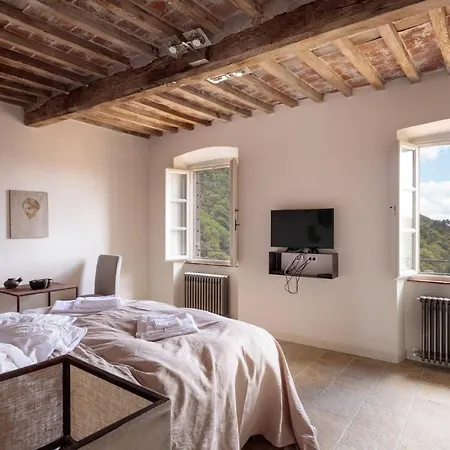 Palazzo Giusti, Understated Luxury With A Welcoming Ambience On The Hills Of Lucca