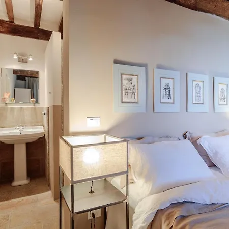 Palazzo Giusti, Understated Luxury With A Welcoming Ambience On The Hills Of Lucca
