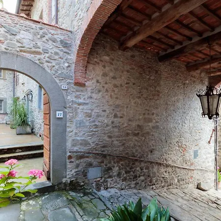 Palazzo Giusti, Understated Luxury With A Welcoming Ambience On The Hills Of Lucca ヴィラ *