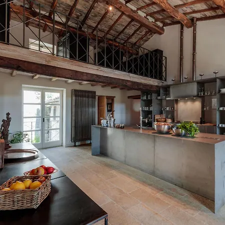 Palazzo Giusti, Understated Luxury With A Welcoming Ambience On The Hills Of Lucca *